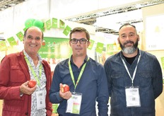 Jean-Noël Carles, Vincent Lehallier et Pascal Dechezleprete sur le stand Juliet