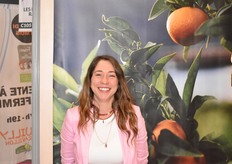 Camille, présente sur le stand de l'OPAC, l'Organisation des Producteurs d'Agrumes de Corse