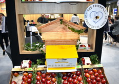 Mylord prend soin des abeilles avec le projet BeeLive 