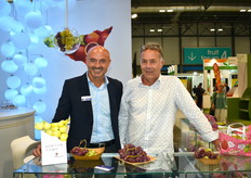 Carpentière France rattaché au groupe Il Galletto commercialise les produits en provenance des Pouilles. Avec Giusseppe Auteri et Stéphane Bottichio 