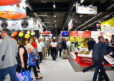 Des allées qui ne désemplissent pas le second jour du salon