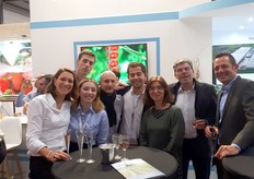 Heureusement, ils ont eu le temps de porter un toast!