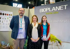 Philippe Paragraud, Christelle Shwartz et Claire Gabillard avec Bioplanet montrent l'utilisation de leurs insectes utiles
