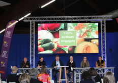 Conférence dans l'espace Agora