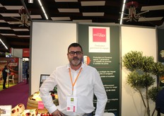 Xavier Coffre sur le stand Le domaine Épicurien