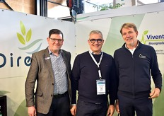 Damien Vinet (au milieu) venu représenter son entreprise DirectFab Agro, avec ses partenaires Egbert Bok et Karl Rentes