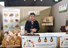 Michaël Piednoir venu représenter la société Bernard, spécialisée dans les plants de pommes de terre