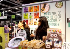 Première participation à medFEL pour l'espagnol Genuine Coconut qui présente sa gamme : CocoKids, les morceaux de noix de coco pour les enfants ; les fruits exotiques séchés et le jus de coco encore dans sa noix à déguster avec une paille 