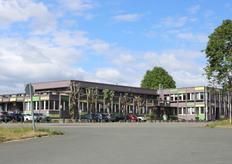 Le bâtiment administratif situé à l'entrée du marché de gros qui sera bientôt remplacé par un bâtiment 'Totem' de 4 étages pour accueillir bureaux et espace de co-working