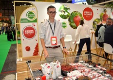 Arnaud Gaudin sur le stand de Fruits Rouges & Co qui présentait pour l'occasion toute sa gamme de fruits rouges et de produits transformés