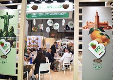 Beaucoup de monde sur le stand du groupe Anecoop