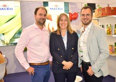 Macéo Primeur, pour la première fois exposant au salon Fruit Attraction. L'entreprise est spécialisée dans les produits exotiques, présente sur le MIN de Rungis. Avec Grégory Lamotte, Joséphine Bonnet et David Achard