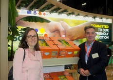 Audrey Ktourza et Pierre Monteux sur le stand du groupe Solveg (UGPBAN, Fruidor, Fruits du Monde, Mûrisserie Vandamme, Aïda)