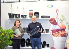 Myriam Kolen et Julien Loisel pour la société Desch