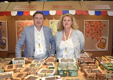 Sofrupak, représenté par Adam Sikorski et Isabelle Allain