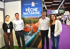 L'équipe AOP Pêches et abricots de France, fidèle au poste évidemment !