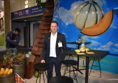 Jean-Marc Boyer représentant la société Boyer S.A.S et sa large gamme de fruits exotiques