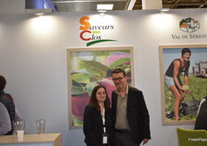 Bruno Sangerma - Directeur Commercial du Groupe Saveurs des Clos inscrit dans la démarche Demain la Terre, et sa collègue commerciale