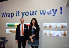 Marc Levillain et Marion Kuypers de la S.A.S JX Nippon ANCI venus présenter le Claf : filet en polypropylène ou polyéthylène