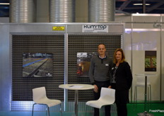 Eric Colpaert et Valérie Autem de Klim'Top ont présenté une machine de refroidissement pour le stockage des pommes de terre, choux et carottes. La machine aspire l'air chaud et le refroidit.