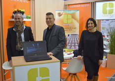 Lionel Mailhes, Matthias Rodriguez et Céline Bonfanti de Caustier, spécialiste du triage