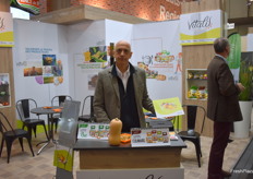 Luc Denormandie de Vitalis. En juin dernier, l'entreprise a inauguré un nouvelle entrepôt d'oignons afin de doubler la production. Elle a aussi regroupé les dix producteurs du réseau Vitalis dans un holding, pour avoir plus de force et pour développer davantage la marque Vitalis