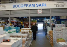 Melkon Kertcuoglu de la société Socofram, propose à la vente des produits orientaux, des fruits et légumes secs et des dattes