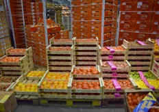 Les différentes variétés de tomates proposées à la vente donnent de la couleur aux étalages de Tombarel