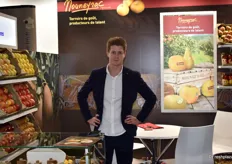 Jean-Louis Mouneyrac est venu présenter la gamme de pommes de la société éponyme ainsi que les barquettes carton 4 fruits et la gamme bio