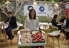 Camille Marques était présente au salon pour communiquer sur les Vergers de la Blottière engagés dans la démarche Demain la Terre, et présenter la poire Sweet Sensation ainsi que la gamme cultivée sans pesticide en vrac ou emballage biodégradable