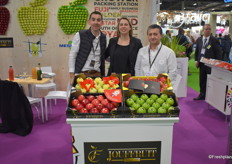 Charlotte Jouffret, directrice de Jouffruit était présente avec Eric et Benjamin pour représenter la société