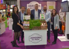 L'équipe des Jardins du Midi, au salon pour représenter les produits de la marque Jardins du Midi qui regroupe condiments et herbes aromatiques