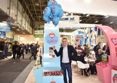 Ugo Gianola, représente la variété club LoliPop sur le stand d'Innatis