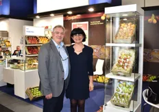 Thierry Mouneyrac de l'entreprise Mouneyrac Frères avec Madame Bournet étaient présents au salon du Fruit Logistica 2020