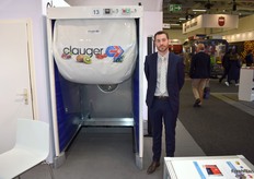 Aurélien Kamminga de Clauger pose devant une cellule de refroidissement rapide. C'était la première fois que l'entreprise était présente au Fruit Logistica en tant qu'exposant.