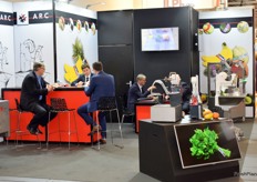 Le stand de A.R.C., fabricant de botteleuses et ficeleuses.