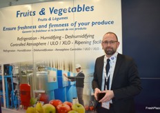 Xavier Farrugia de Thermo Refrigeration a présenté plusieurs systèmes d'atmosphère contrôlée.