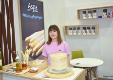 Francesca Zedler d'Aspa2 qui offre des asperges françaises dès le mois de janvier.