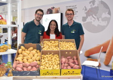Paul Bouchery, Eva Delecaux et Lucas Lievin, représentant la société Agromex et sa marque Terroir d'Origine.