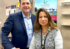  Anthony Lepage et Adriana Chelli représentant Les Herbes du Roussillon. 