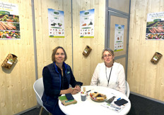 Vanessa Philippe et Virginie André sur le stand Prim'Bio. 