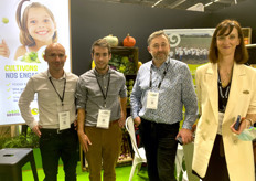 Thierry Jezequel, Fabien Cudennec, Jean-Luc Poder et Emmanuel Salaun sur le stand Poder.