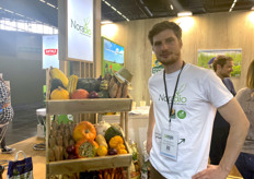 Marc Antoine Decroos sur le stand de Norabio. 