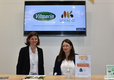Hélène Lardeur, directrice commerciale et Clarisse Peroches, chargée de communication présentes sur le stand Vilmorin-Mikado. 