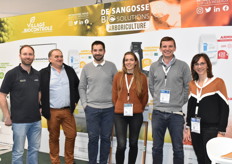 L'équipe de la société De Sangosse présente au SIVAL. 