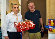 Albafruit avec Juan Ramon Merino et Christophe Ochs, qui ont mis en avant la pomme Envy