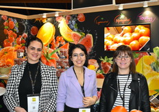 L'équipe de Lymouna, Matysha et Touty Berry