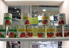 Pancrazio Spa est l'une des entreprises historiques dans la production de conserves alimentaires végétales en Italie, située à Cava de' Tirreni, à 45 km au sud de Naples. Fondée en 1930, elle est aujourd'hui dirigée par la troisième génération de la famille. L'entreprise produit des conserves alimentaires à base de tomates et de légumineuses, disponibles en version conventionnelle ou biologique. En photo, la ligne de tomates biologiques.