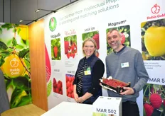 Mathilde Paignat et Javier Maruffo de la société Earth Market, spécialiste des fruits rouges