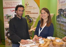 Ugo Rhliouch (chef de publicité CiP médias) et Anne Ponce de Léon (Comité Nord, Plants de Pommes de Terre). Pour les marchés français et espagnols, il est important que les pommes de terre aient une très belle peau